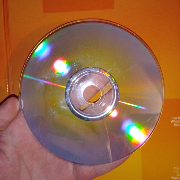 Windows XP Home Edition Setup Disc - Picture 5 of 9